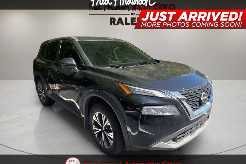 2023 Nissan Rogue SV photo 1