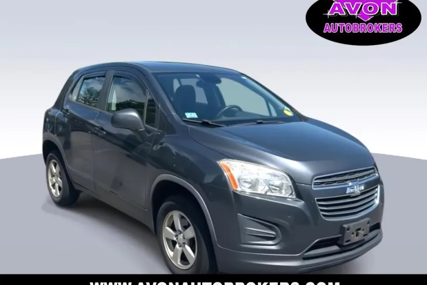 2016 Chevrolet Trax LS photo 1