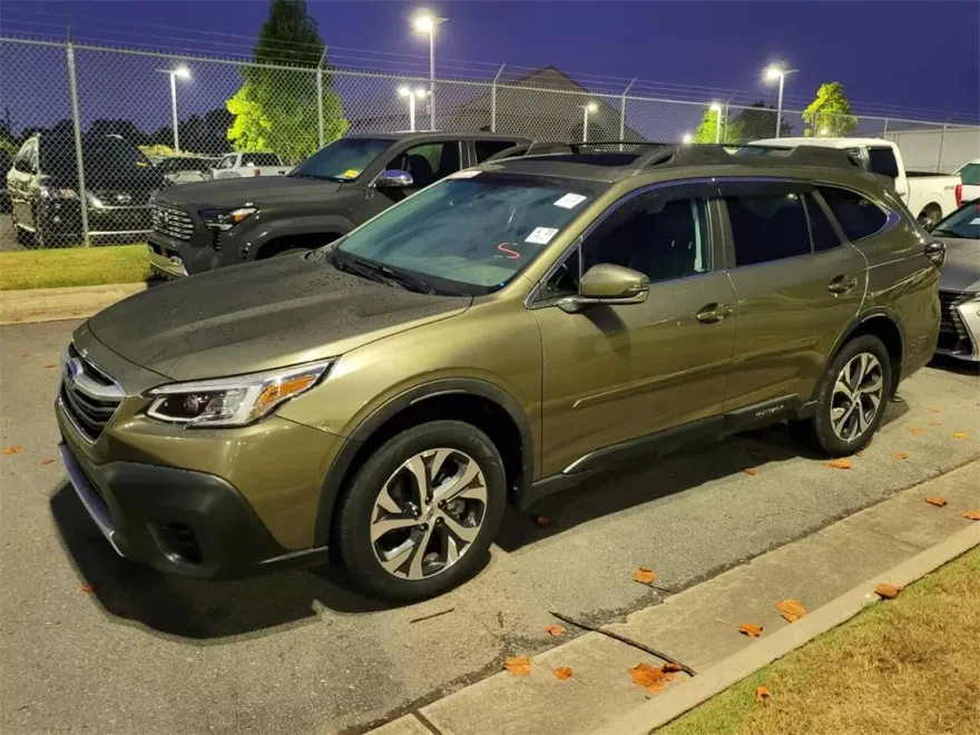 2020 Subaru Outback Limited photo 1