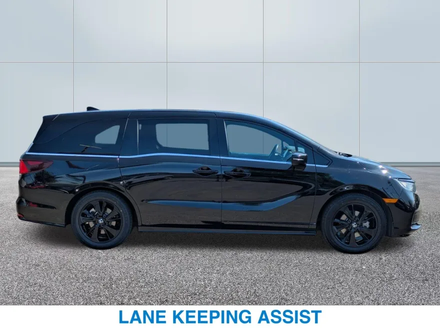 2023 Honda Odyssey Sport photo 1