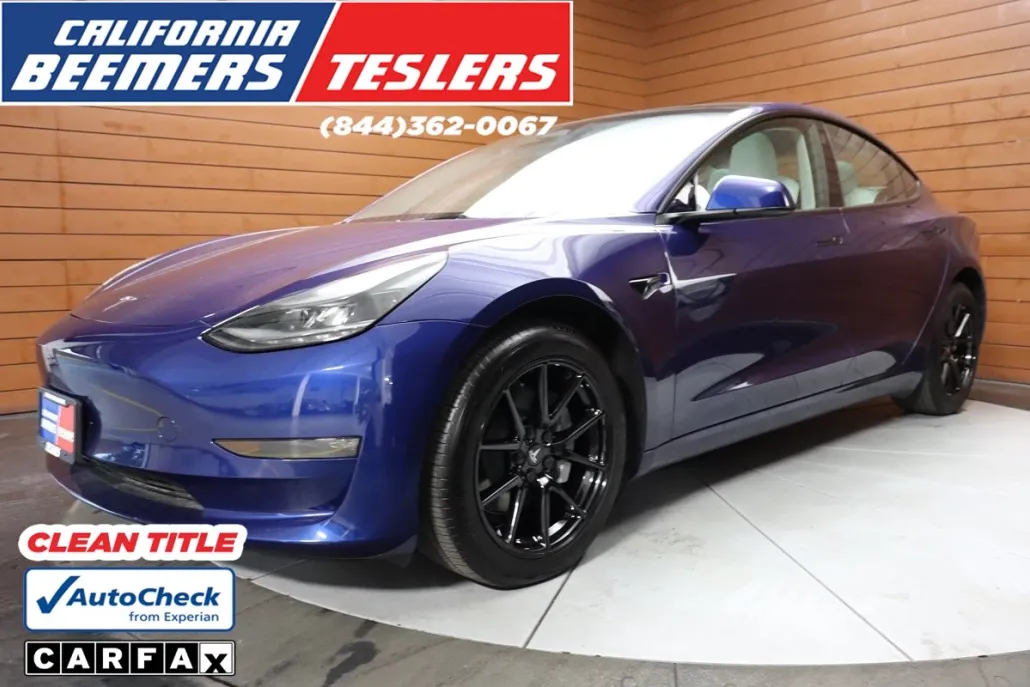2023 Tesla Model 3 Long Range photo 1