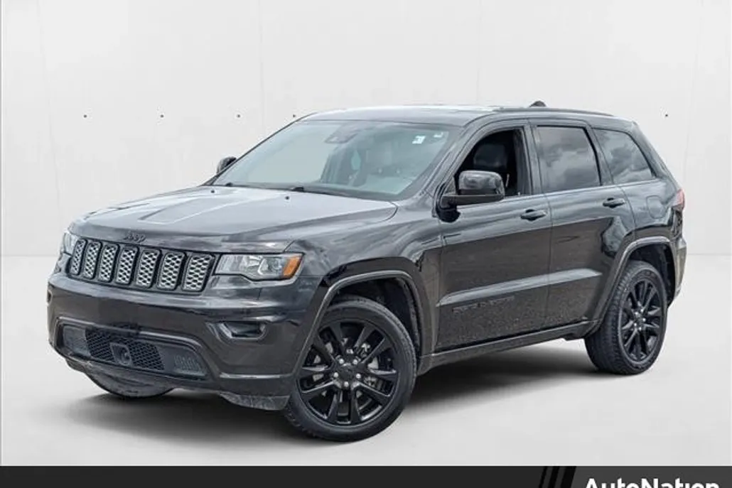 2020 Jeep Grand Cherokee Altitude photo 1