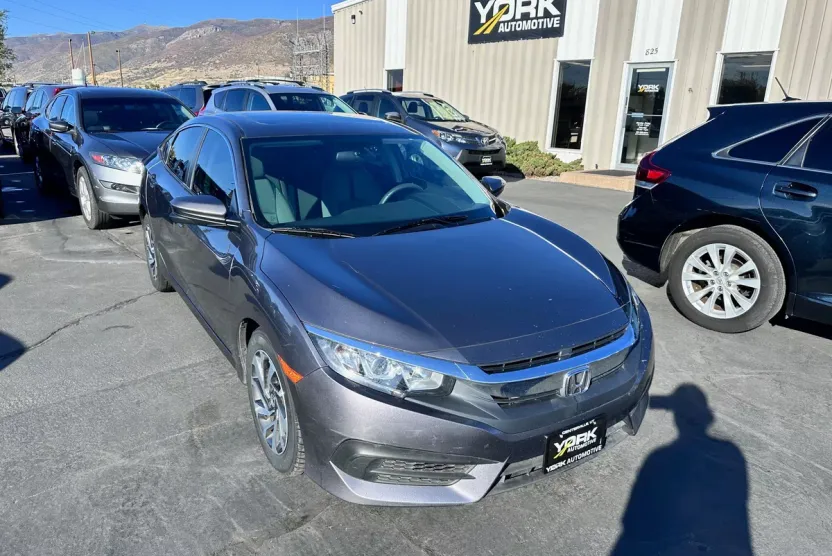2016 Honda Civic EX photo 1