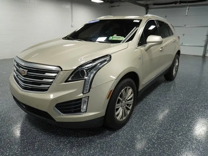 2017 Cadillac XT5 Luxury photo 1