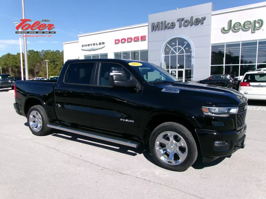 2025 Ram 1500 Big Horn photo 1