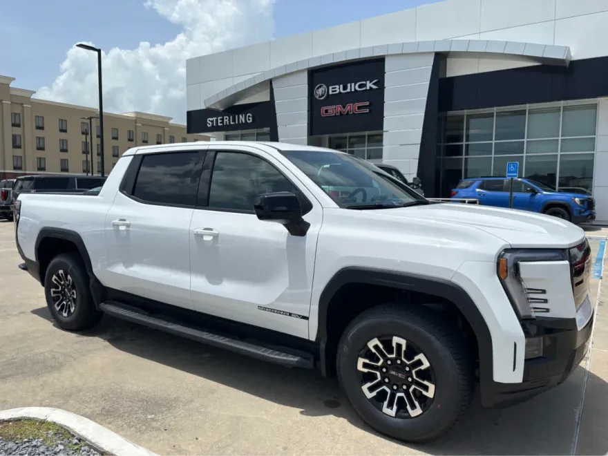 2026 Gmc Sierra Elevation photo 1