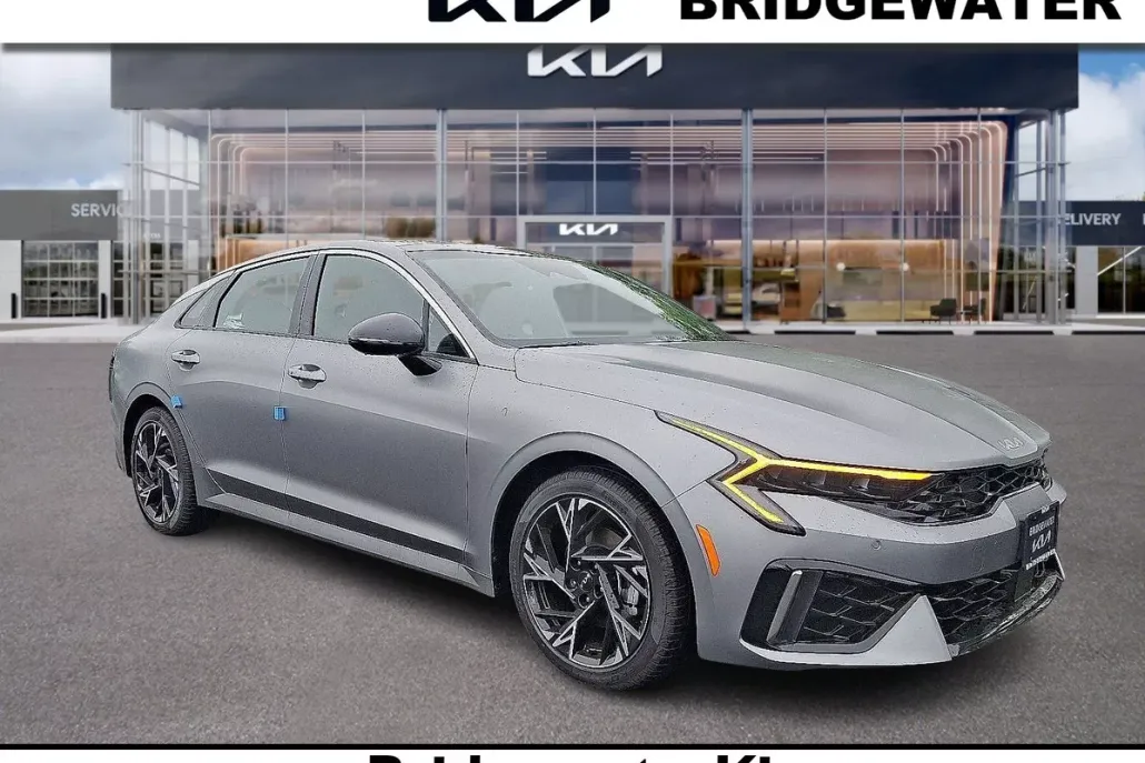 2025 Kia K5 GT-Line photo 1