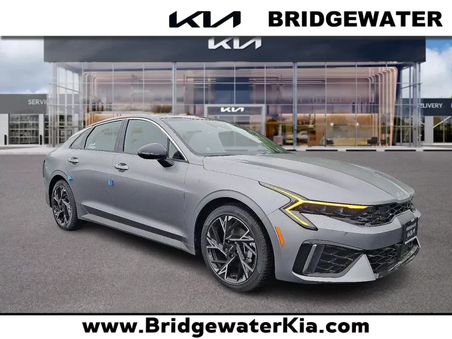2025 Kia K5 GT-Line photo 1