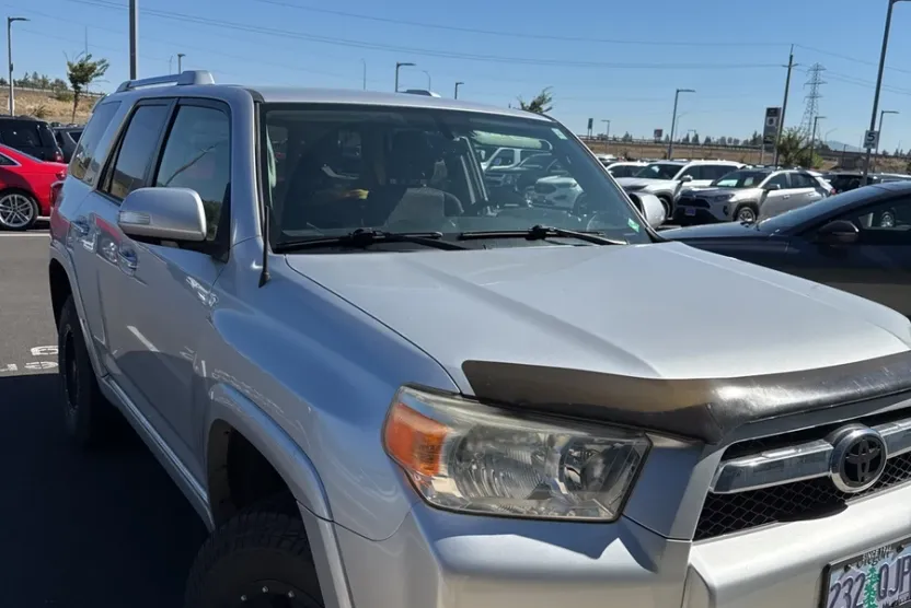 2013 Toyota 4Runner SR5 photo 1
