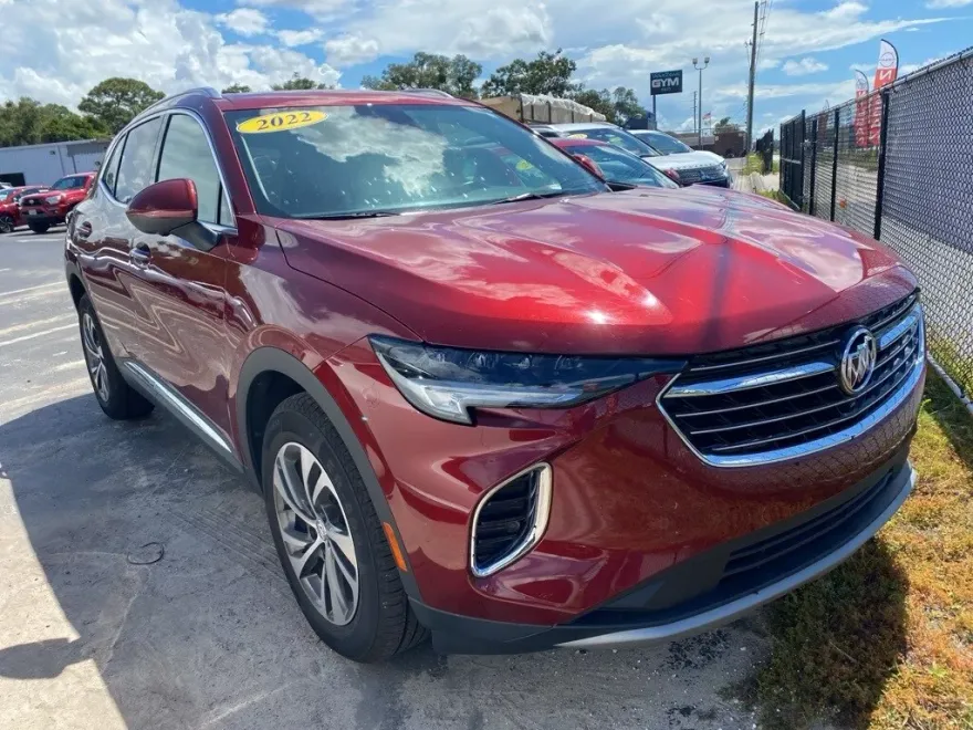 2022 Buick Envision Essence photo 1