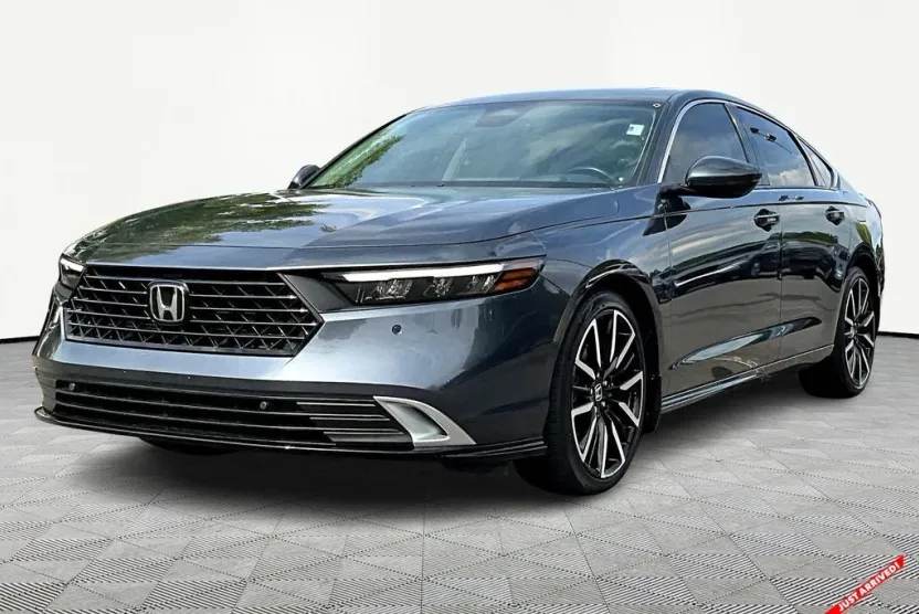2024 Honda Accord Hybrid Touring photo 1