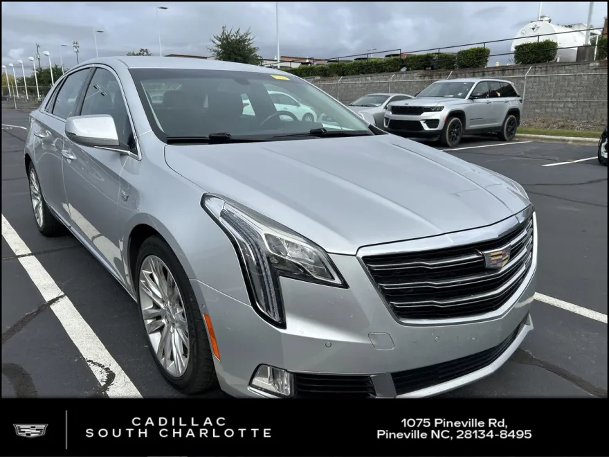 2019 Cadillac XTS Luxury photo 1