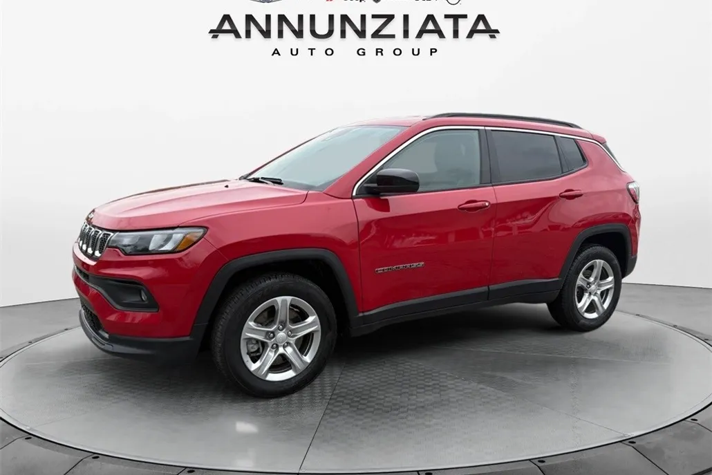 2024 Jeep Compass Latitude photo 1