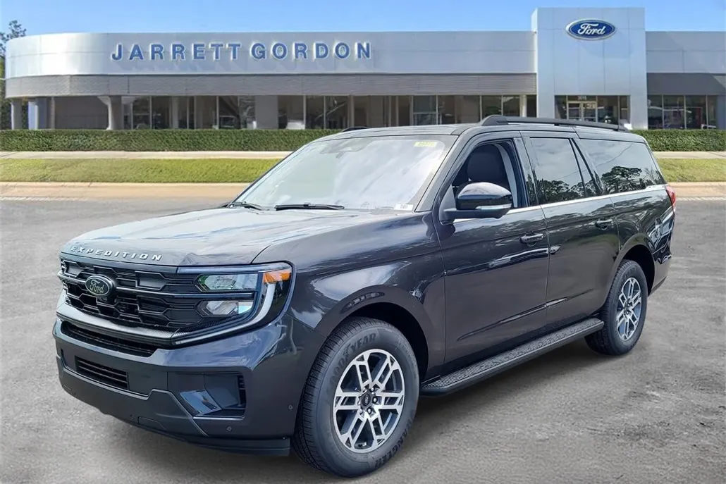 2025 Ford Expedition MAX photo 1
