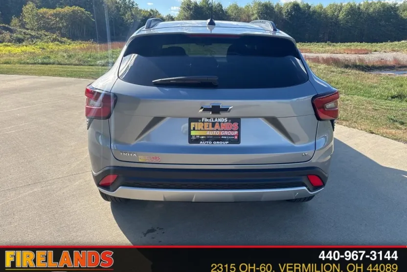 2026 Chevrolet Trax LT photo 1