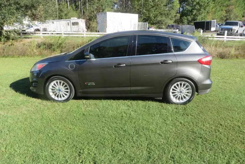 2015 Ford C-Max Energi SEL photo 1