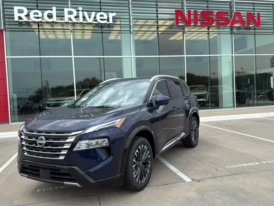 2025 Nissan Rogue Platinum photo 1