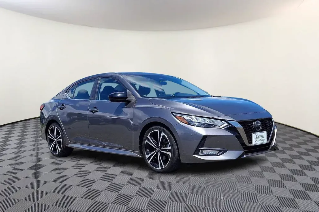 2021 Nissan Sentra SR photo 1