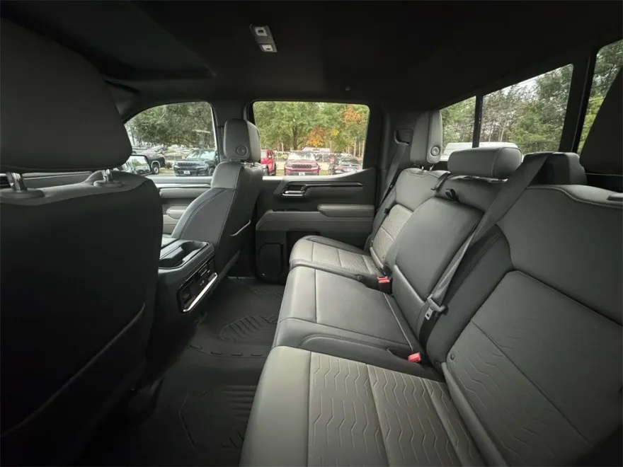 2022 Chevrolet Silverado 1500 ZR2 photo 1