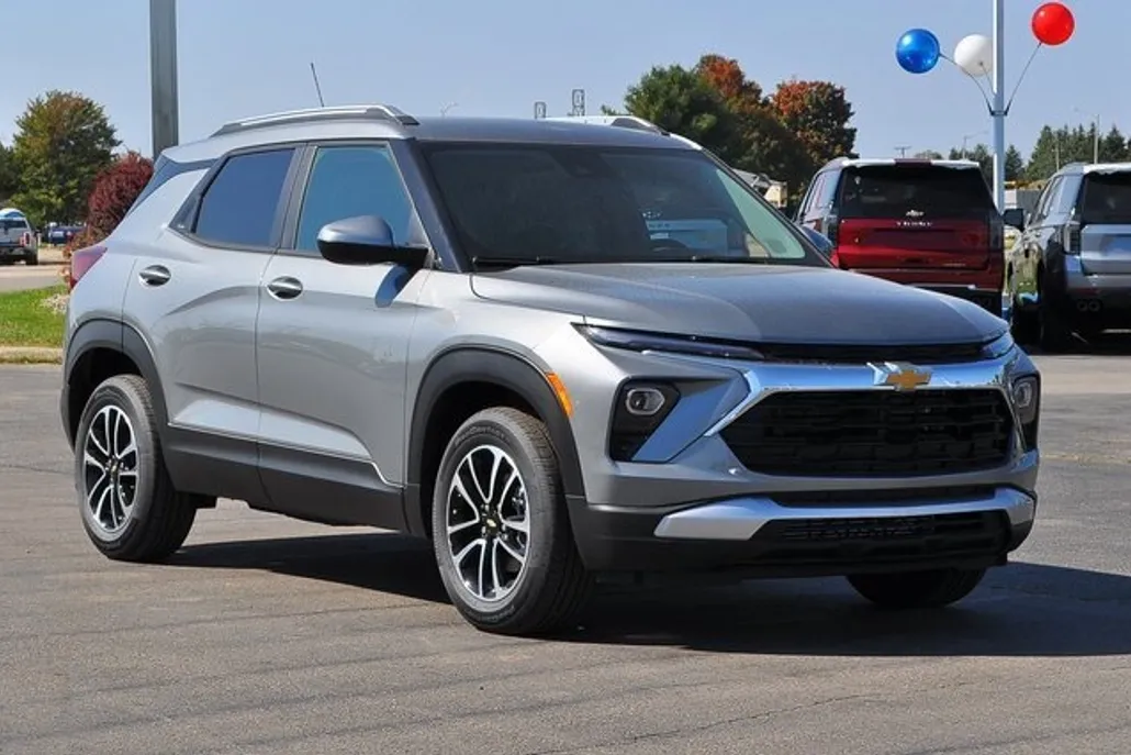 2026 Chevrolet Trailblazer LT photo 1