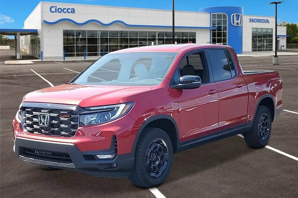 2026 Honda Ridgeline TrailSport photo 1