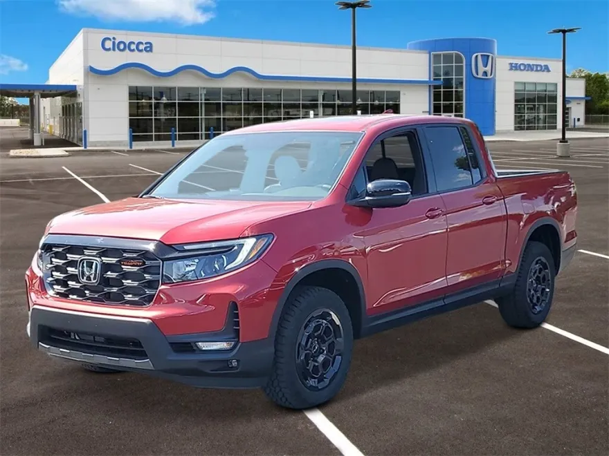 2026 Honda Ridgeline TrailSport photo 1