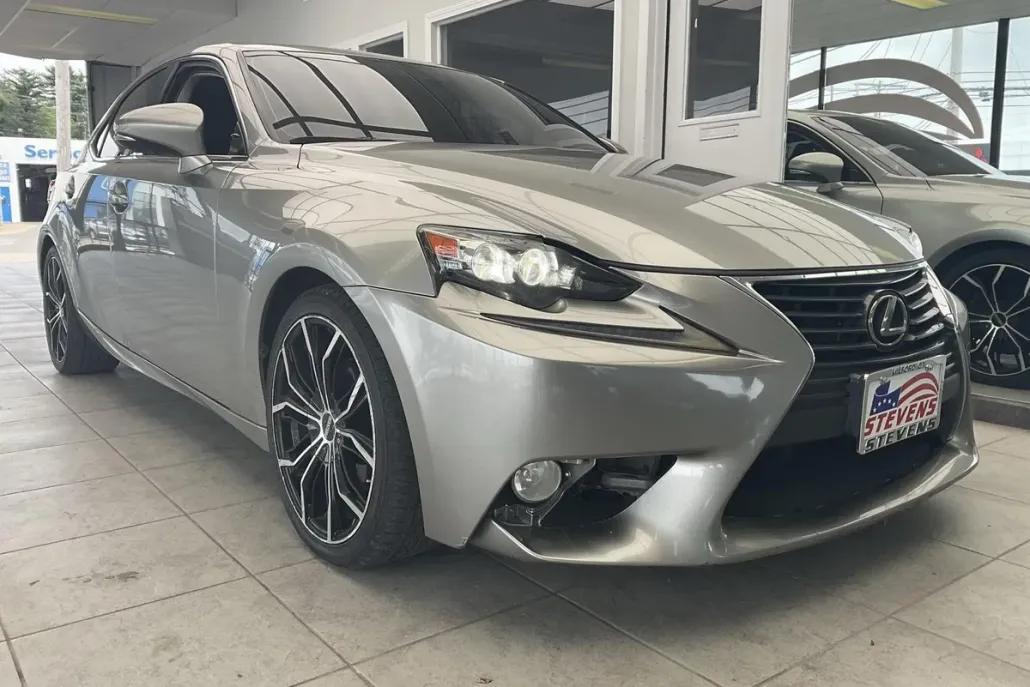 2014 Lexus IS 250 photo 1