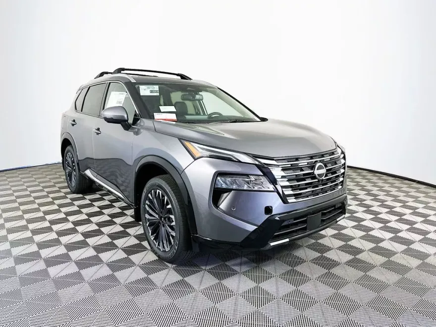 2026 Nissan Rogue Platinum photo 1