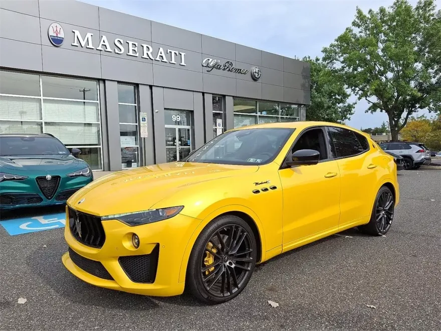 2022 Maserati Levante Modena S photo 1