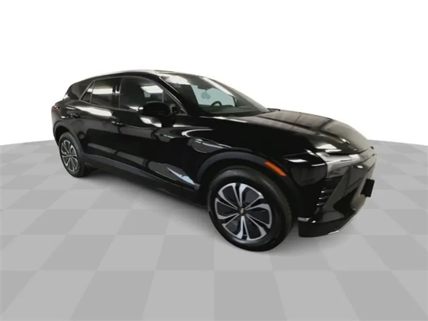 2024 Chevrolet Blazer EV photo 1