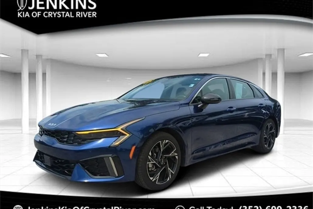 2025 Kia K5 GT-Line photo 1