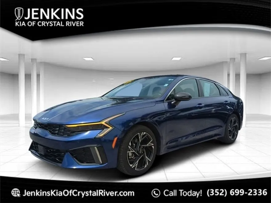 2025 Kia K5 GT-Line photo 1