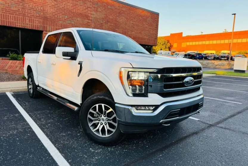 2022 Ford F-150 Lariat photo 1