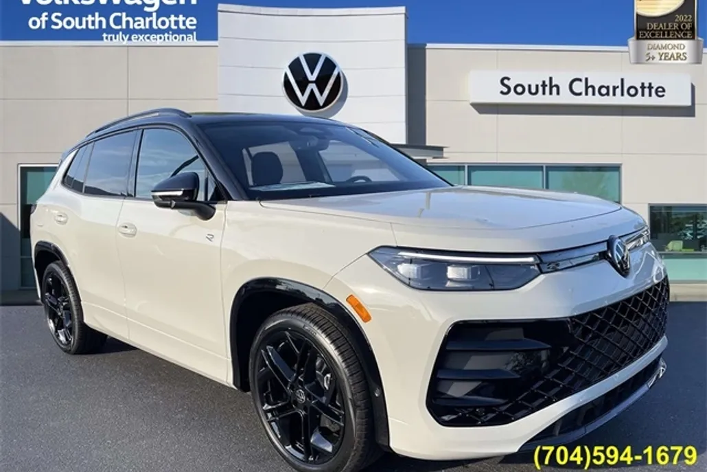2025 Volkswagen Tiguan SE R-Line Black photo 1