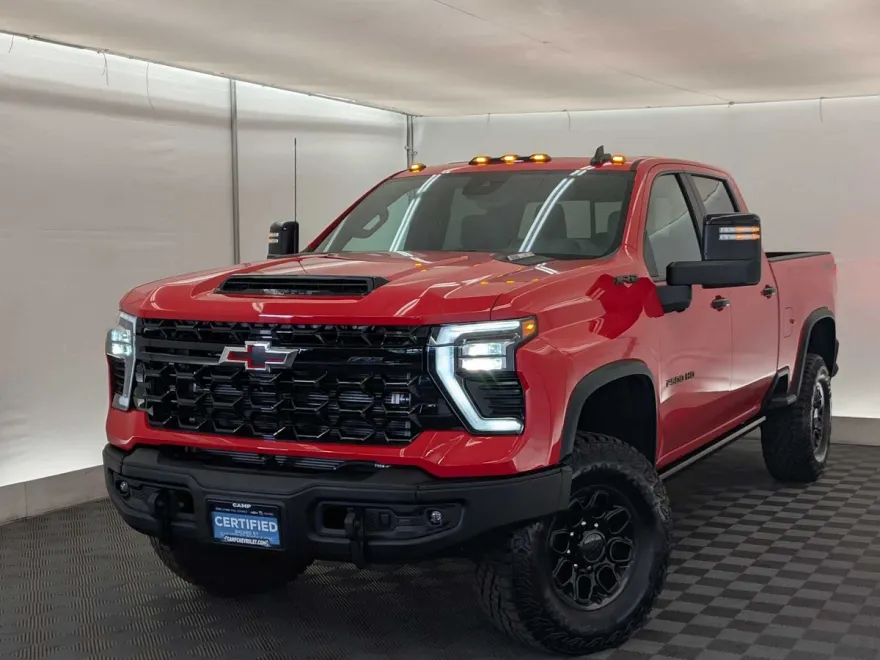 2024 Chevrolet Silverado 2500HD ZR2 photo 1