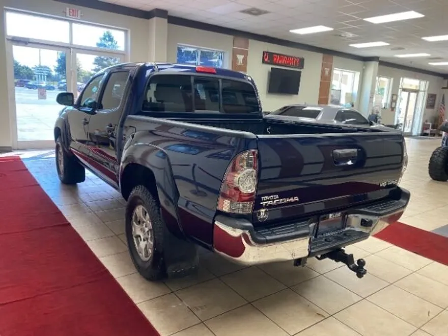 2013 Toyota Tacoma Base V6 photo 1