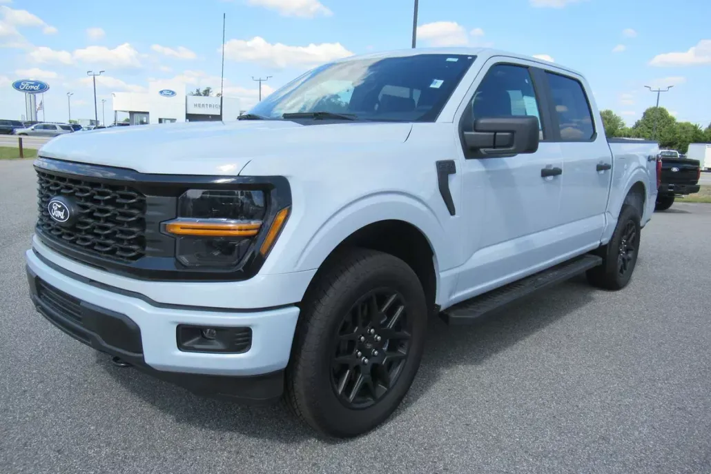 2025 Ford F-150 STX photo 1