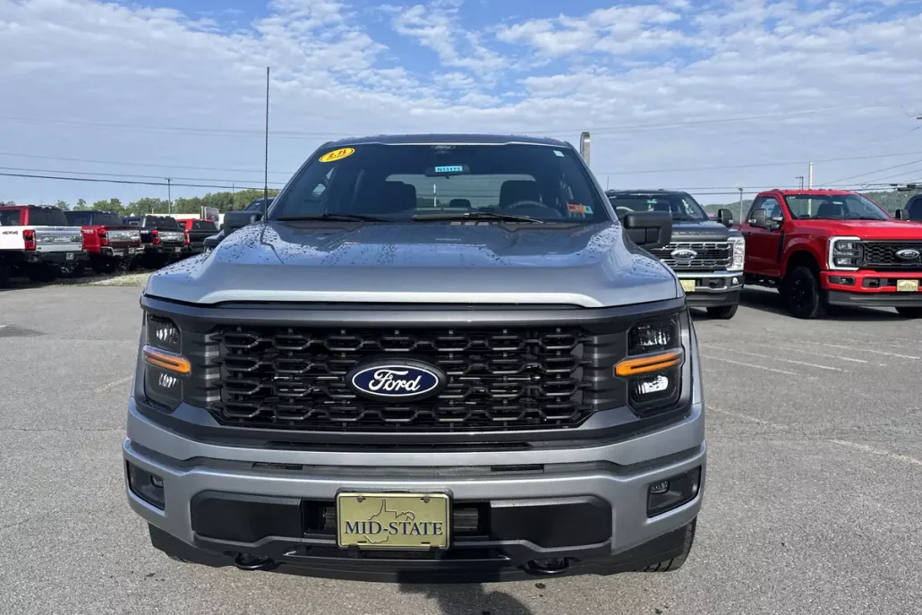 2025 Ford F-150 STX photo 1