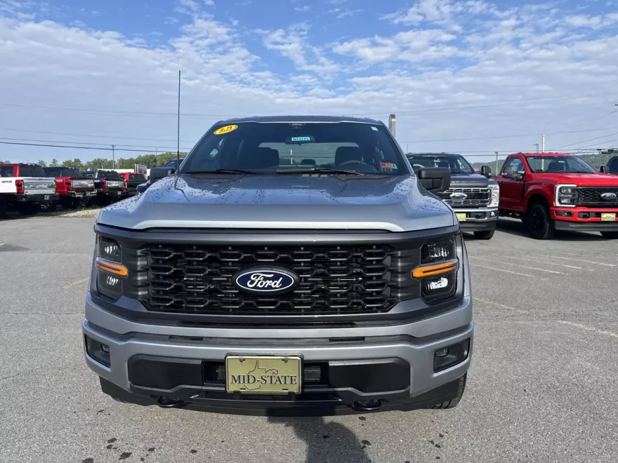 2025 Ford F-150 STX photo 1