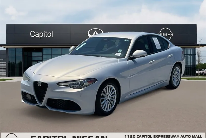 2022 Alfa Romeo Giulia SPRINT photo 1