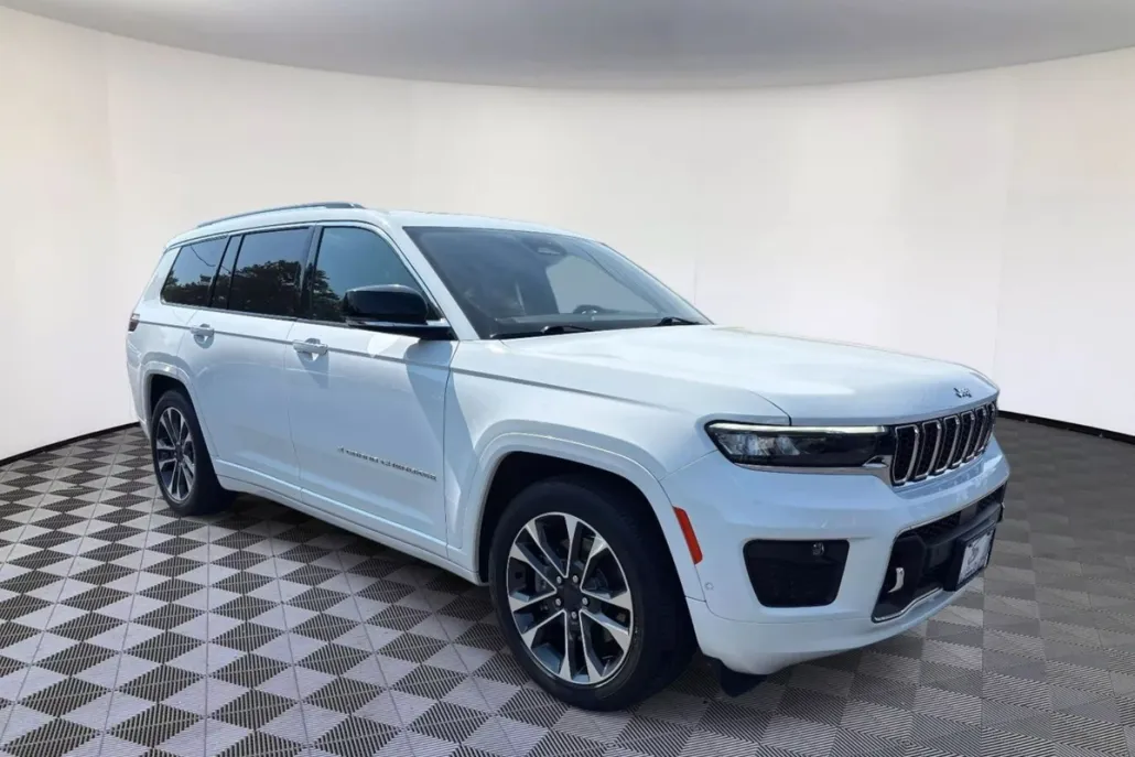 2021 Jeep Grand Cherokee Overland Sport photo 1