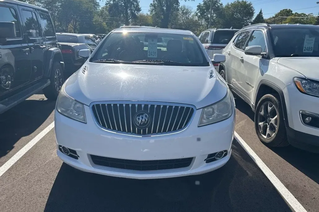 2013 Buick LaCrosse Leather photo 1