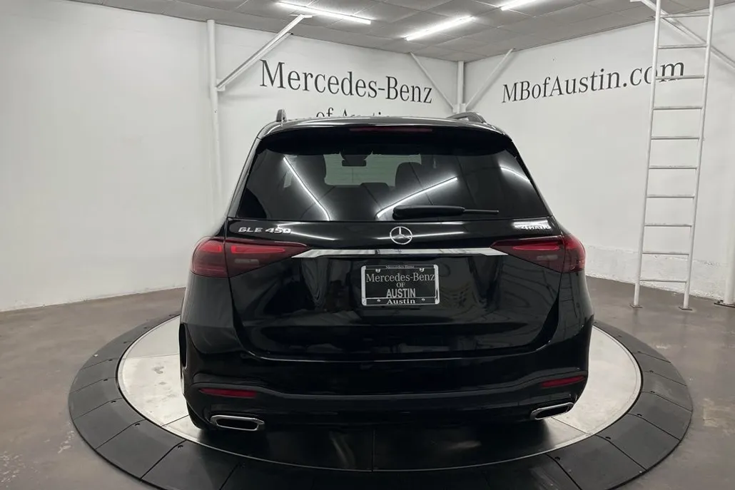 2026 Mercedes Benz GLE 450 4MATIC photo 1