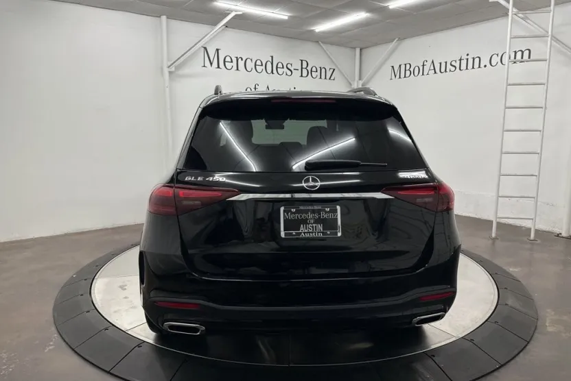 2026 Mercedes Benz GLE 450 4MATIC photo 1