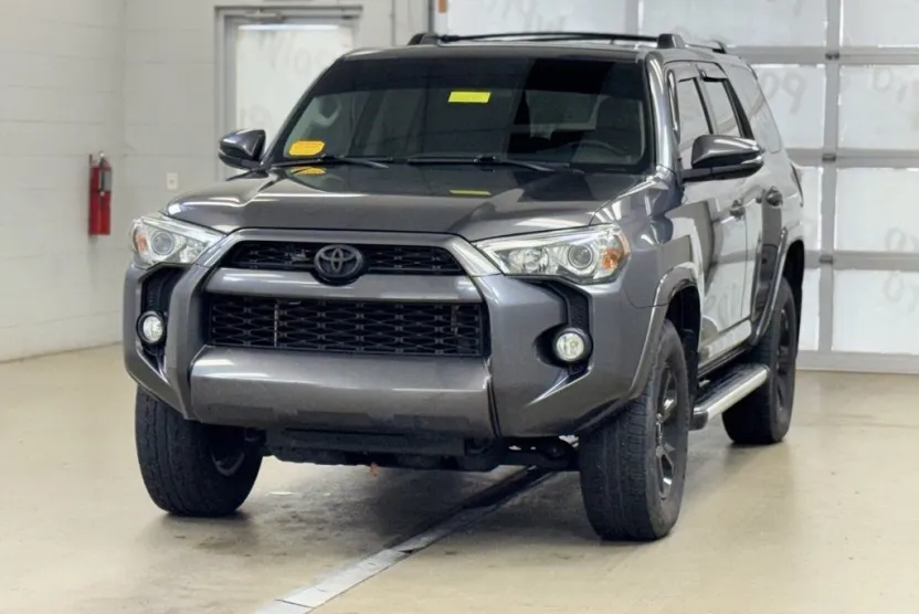 2019 Toyota 4Runner SR5 Premium photo 1