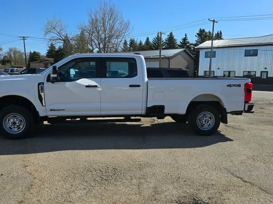 2023 Ford F-250 photo 1