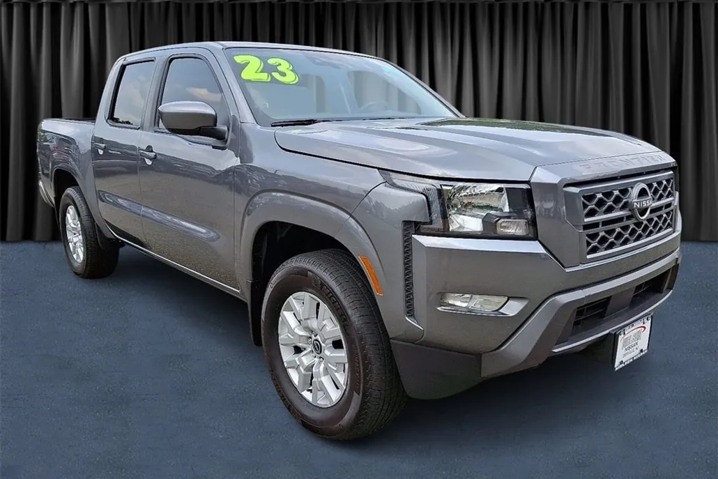 2023 Nissan Frontier SV photo 1