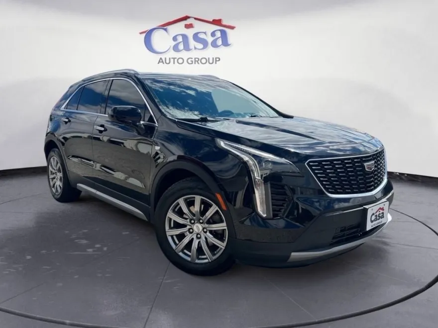 2020 Cadillac XT4 Premium Luxury photo 1