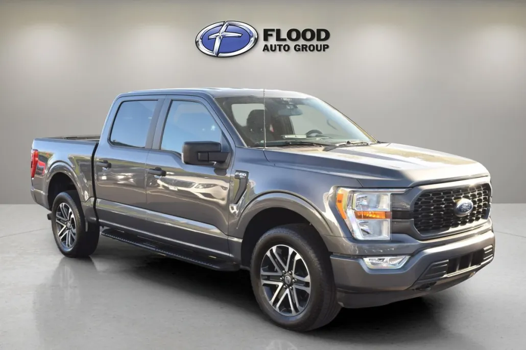2022 Ford F-150 XL photo 1