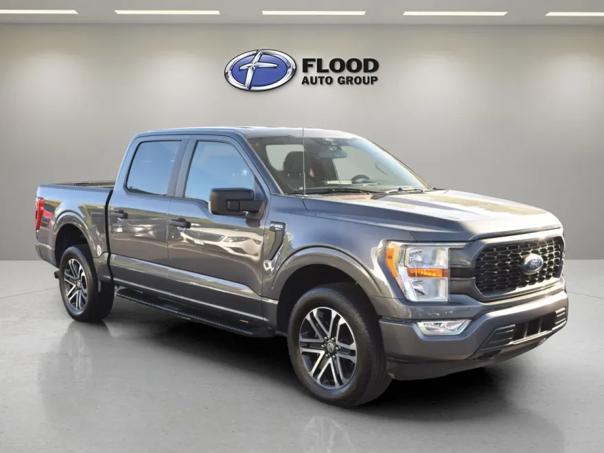 2022 Ford F-150 XL photo 1